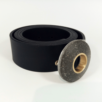 Kožený pásek s přezkou, kruhová spona antracit-mosaz, černý